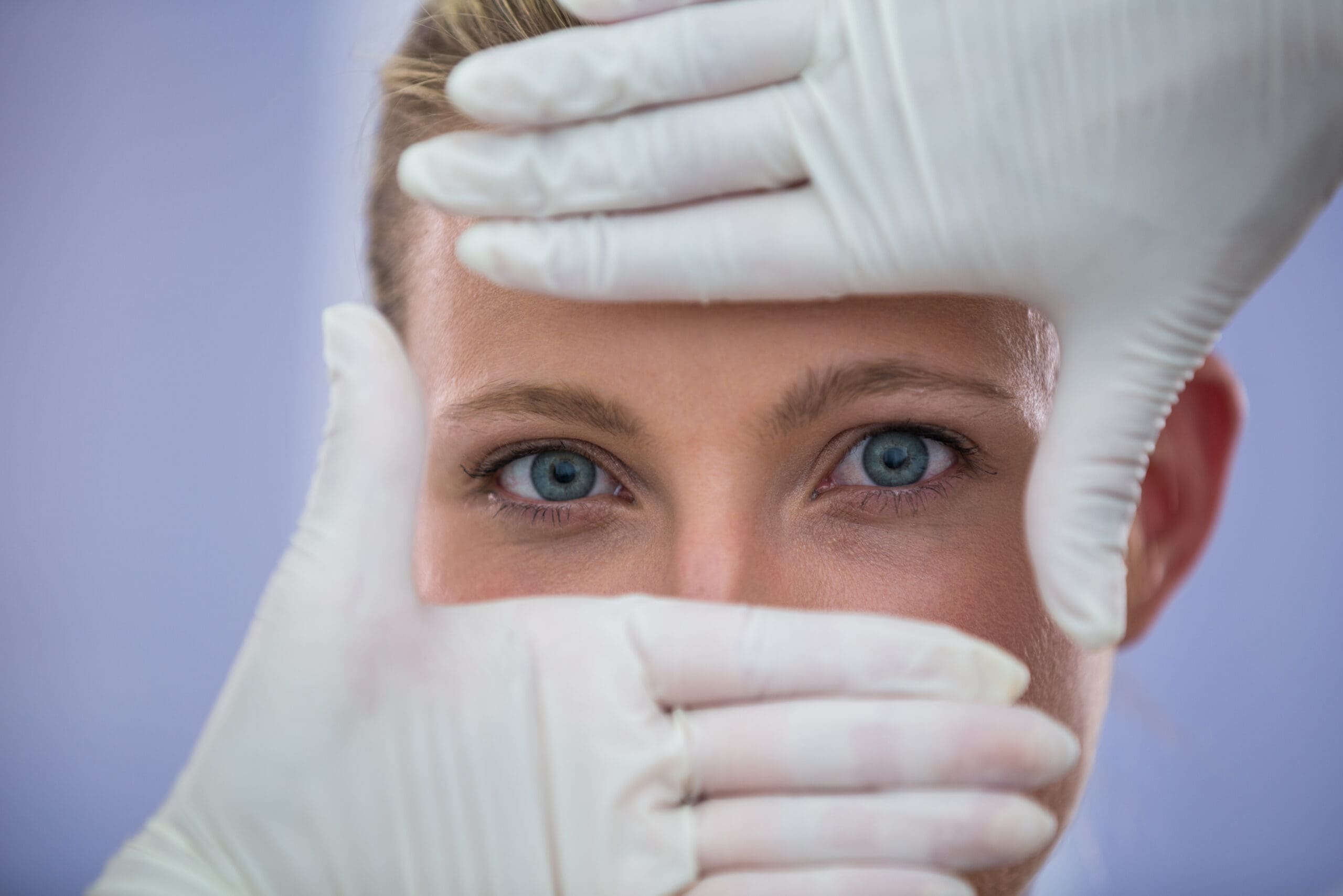 cuales-son-los-sintomas-de-una-cornea-danada